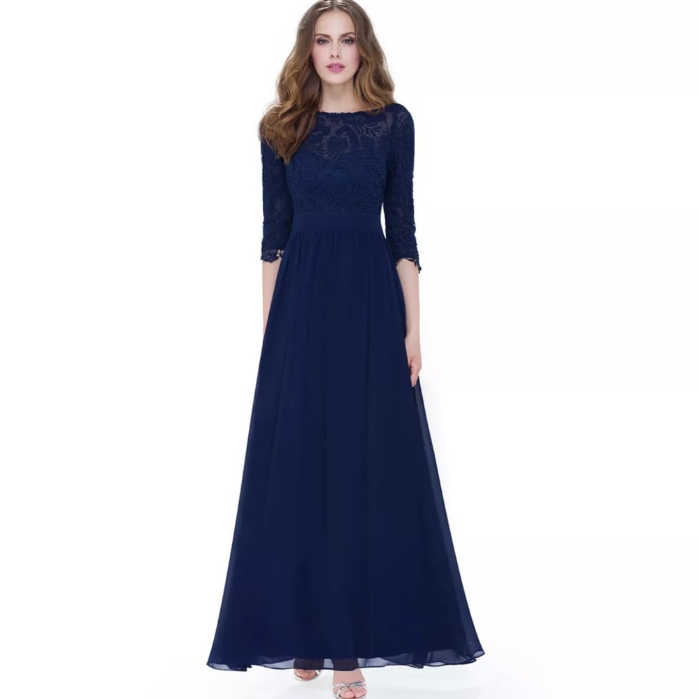 NWT Beautiful long  formal dress navy blue